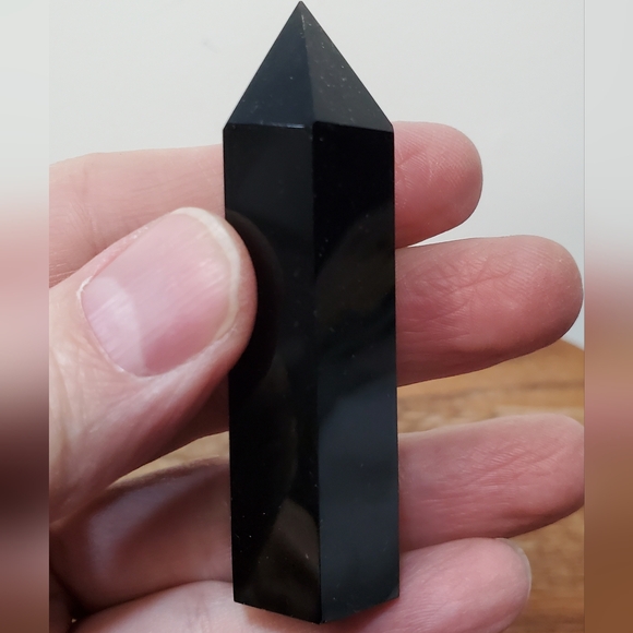Black Obsidian Crystal Tower - Picture 10 of 11